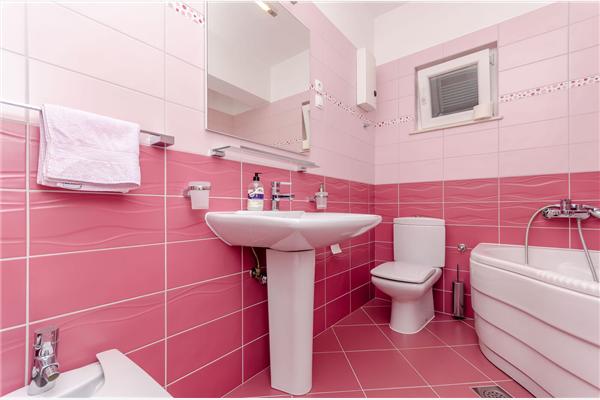 Apartment A2, for 5 persons