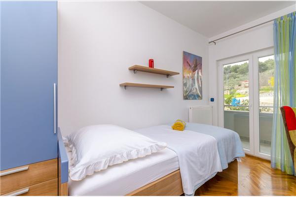 Apartment A2, for 5 persons