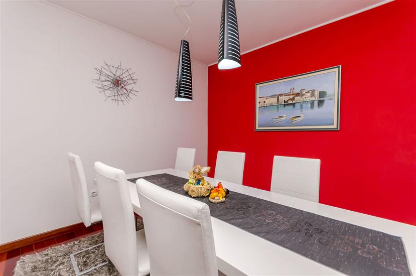 Apartment A2, for 5 persons