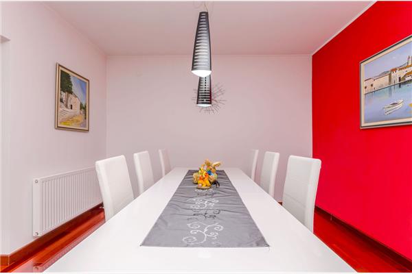 Apartment A2, for 5 persons