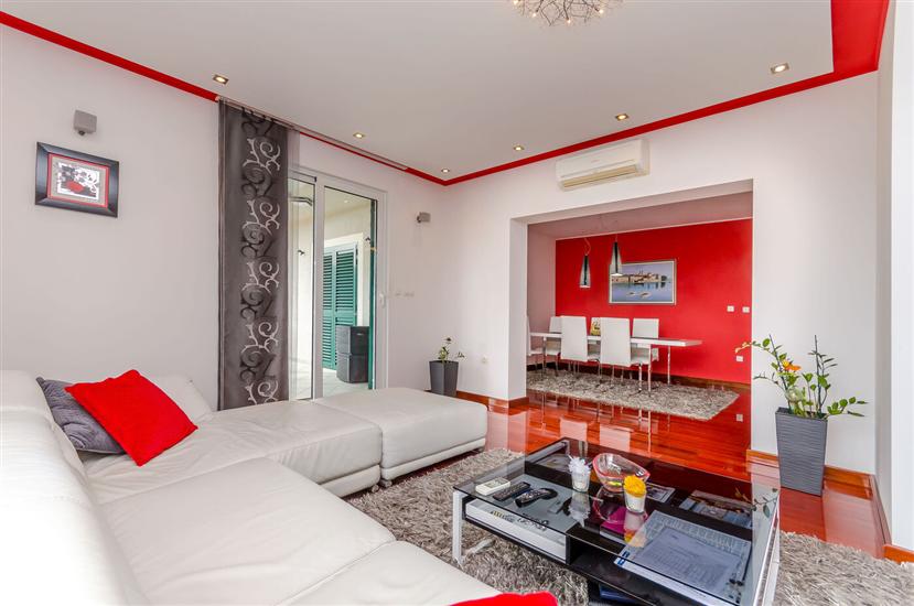 Apartment A2, for 5 persons