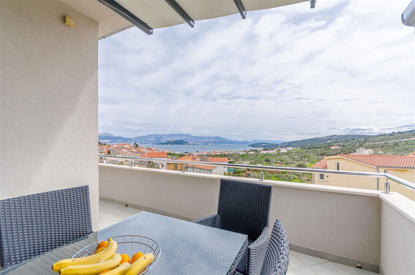 Apartment A2, for 5 persons