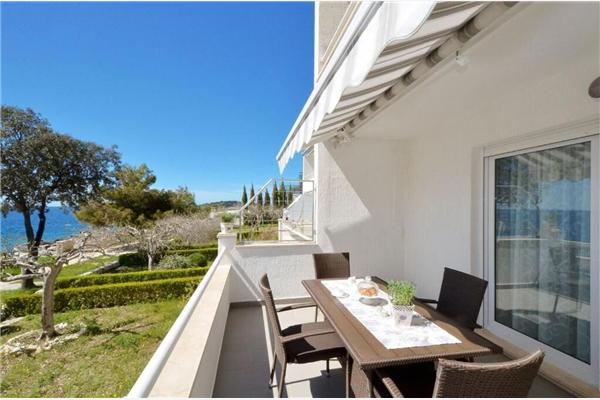 Apartment A1, for 4 persons