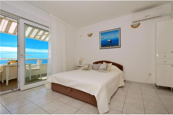 Apartment A2, for 4 persons