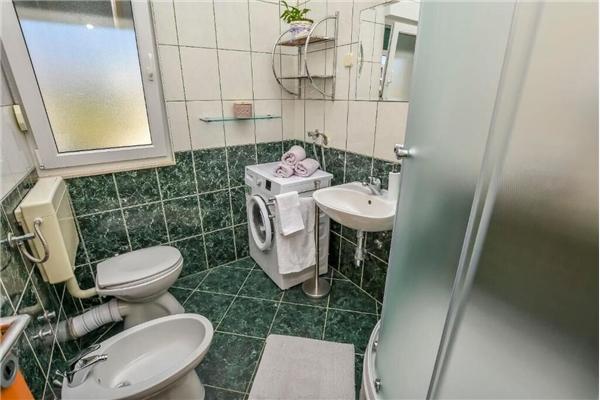 Apartment A2, for 6 persons