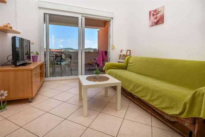 Apartment A2, for 6 persons