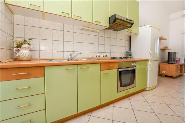 Apartment A2, for 6 persons