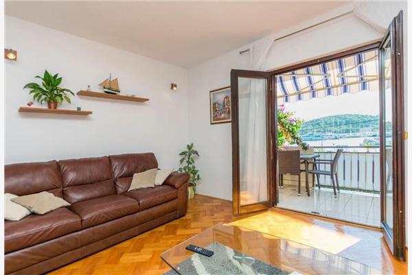 Apartment A4, for 6 persons