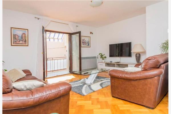 Apartment A4, for 6 persons