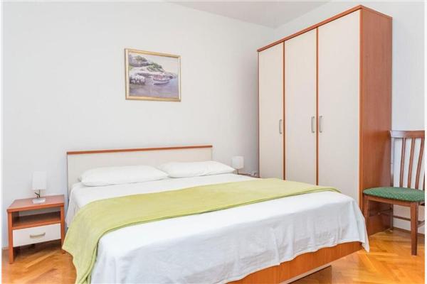 Apartment A4, for 6 persons