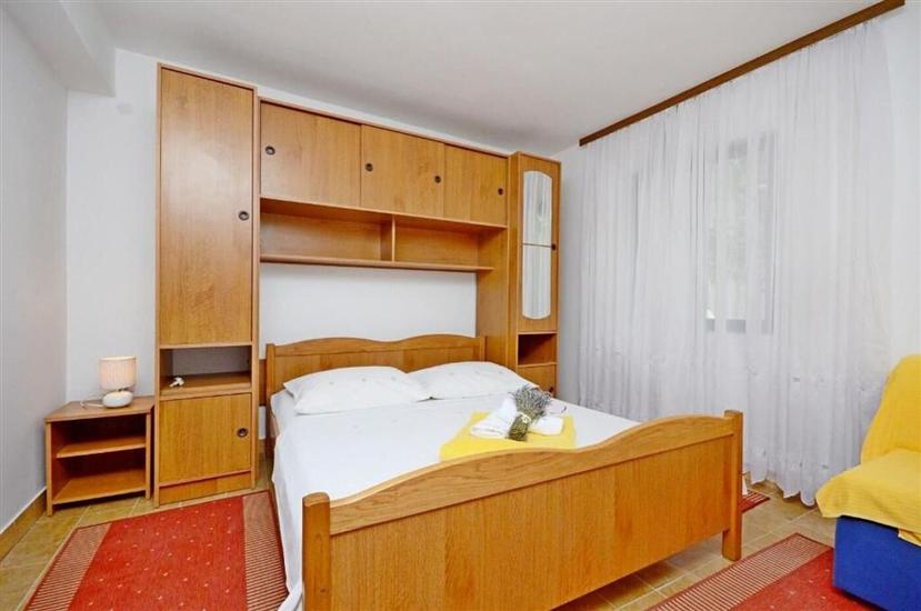 Apartment A3, for 5 persons