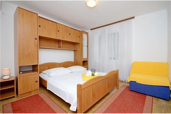 Apartment A3, for 5 persons