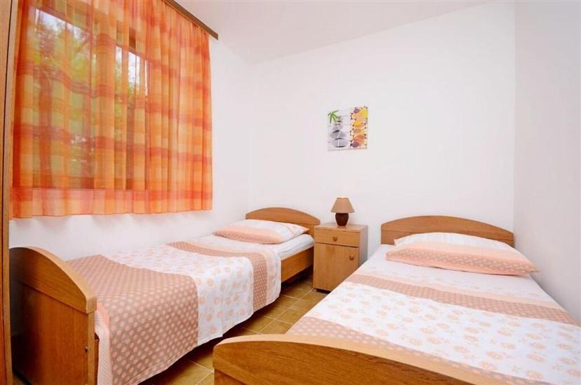 Apartment A3, for 5 persons