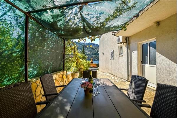 Apartment A3, for 5 persons