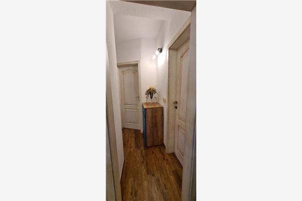 House K1, for 18 persons