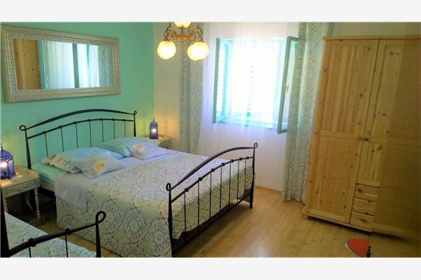 Apartment A1, for 6 persons