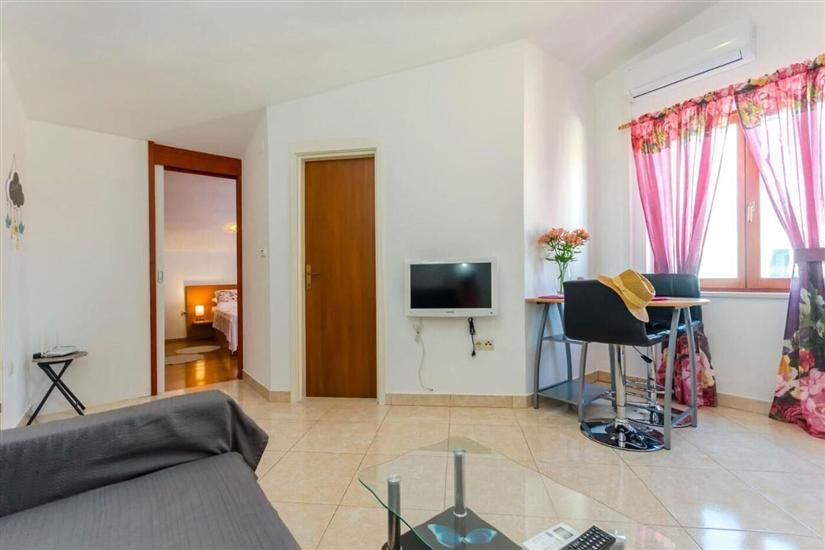 Apartment A1, for 3 persons