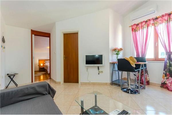 Apartment A1, for 3 persons