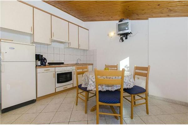 Apartment A4, for 4 persons