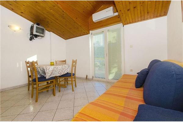 Apartment A4, for 4 persons