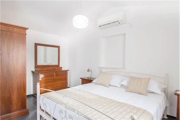 House K1, for 14 persons