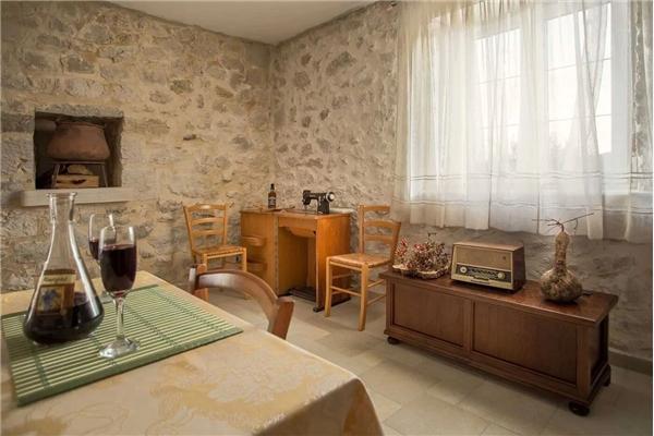 House K1, for 14 persons