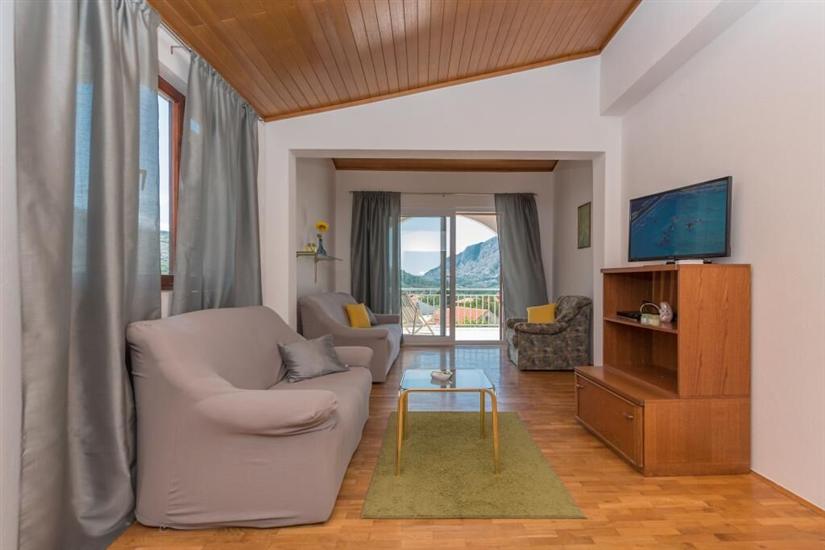 Apartment A1, for 5 persons