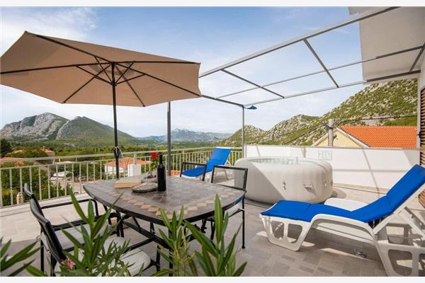 Apartment A1, for 5 persons