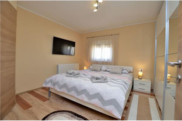 House K1, for 8 persons