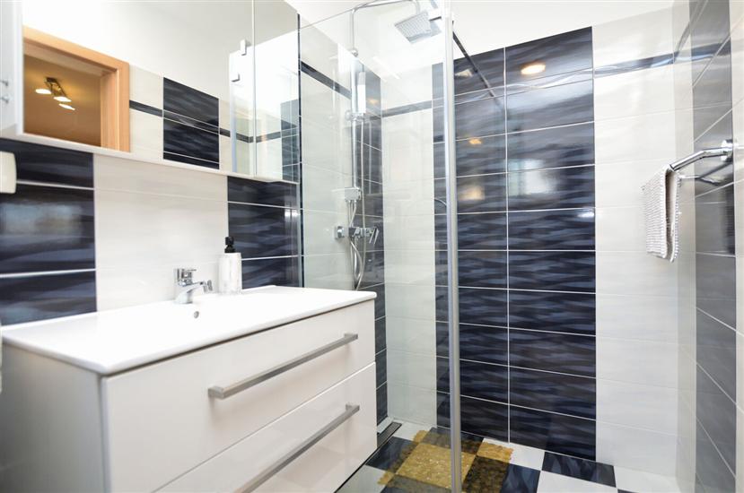 House K1, for 8 persons