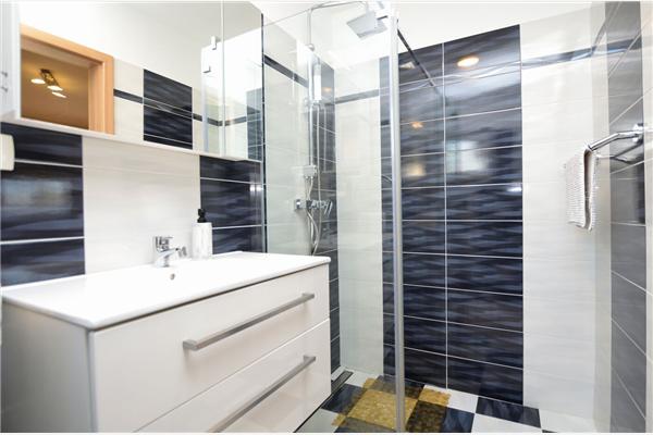 House K1, for 8 persons