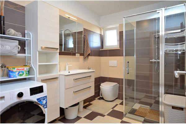 House K1, for 8 persons