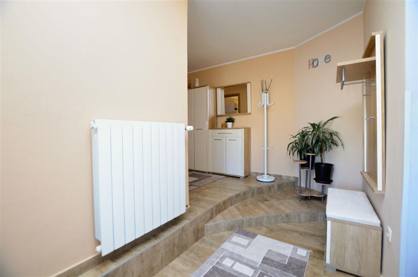 House K1, for 8 persons