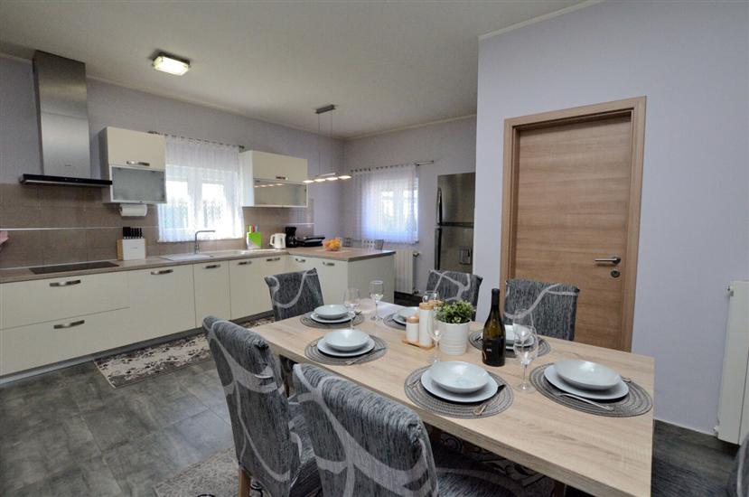 House K1, for 8 persons