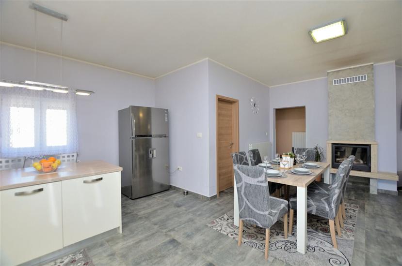 House K1, for 8 persons