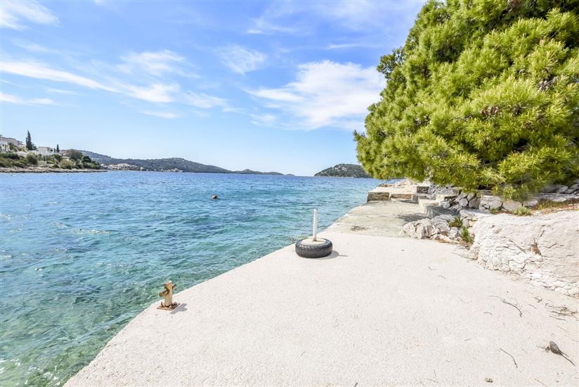 Apartment Seafront Apartments