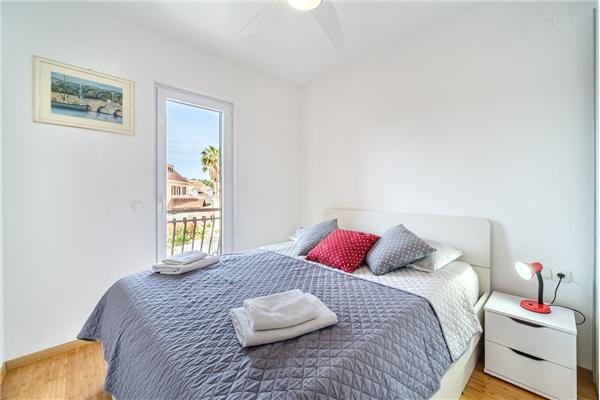 Apartment A1, for 5 persons