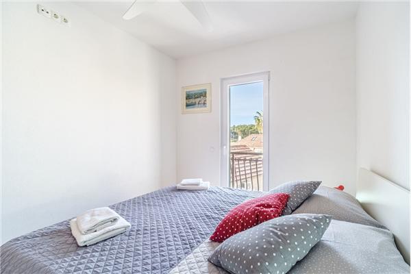 Apartment A1, for 5 persons