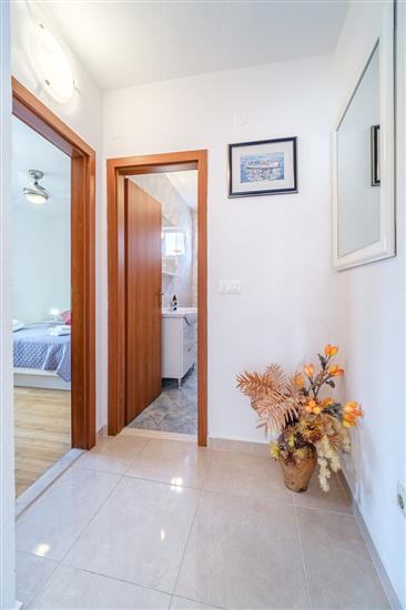 Apartment A1, for 5 persons