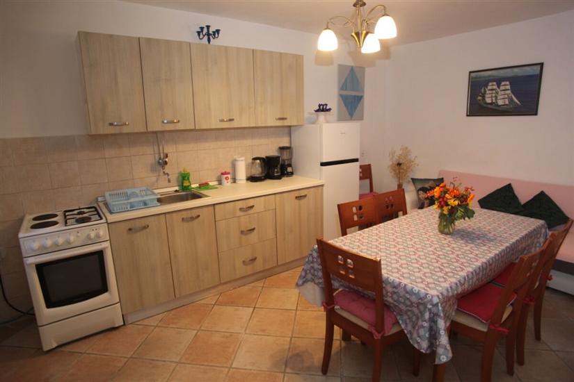 Apartment A1, for 7 persons