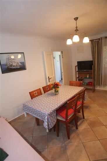 Apartment A1, for 7 persons