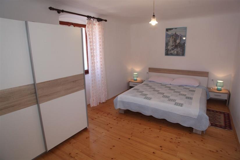 Apartment A1, for 7 persons