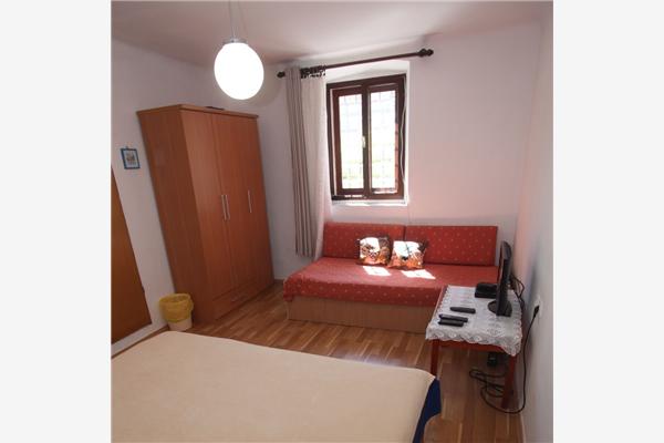 Apartment A2, for 3 persons