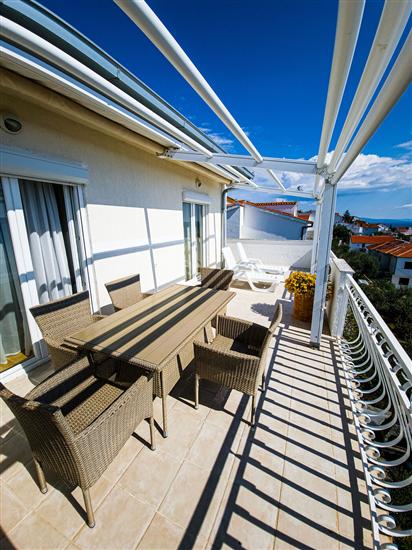 Apartment A1, for 5 persons