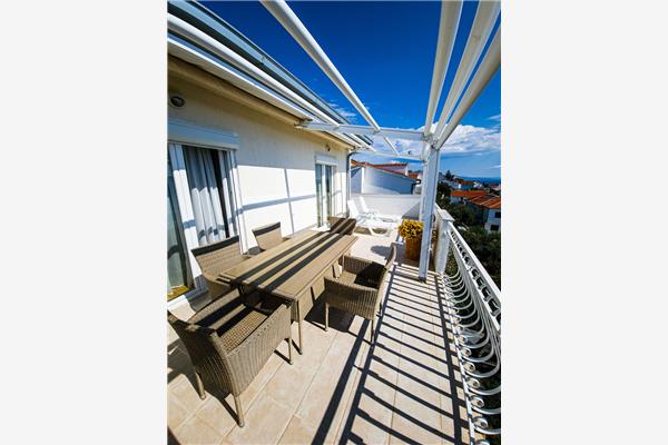 Apartment A1, for 5 persons