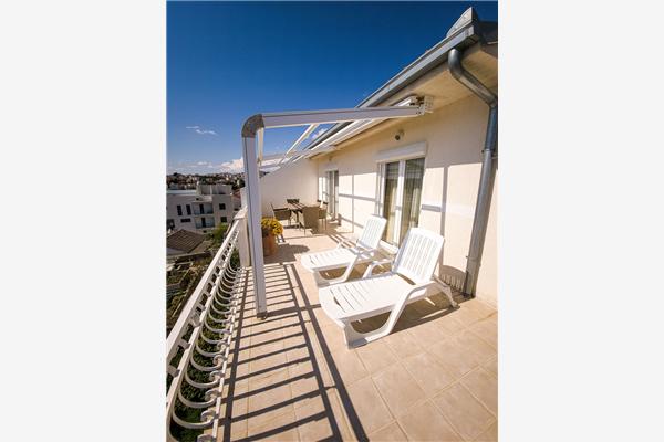 Apartment A1, for 5 persons