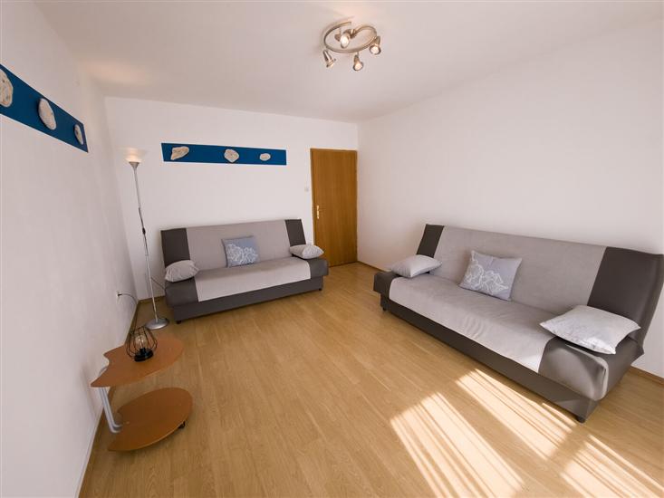 Apartment A1, for 5 persons