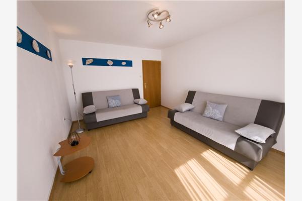 Apartment A1, for 5 persons