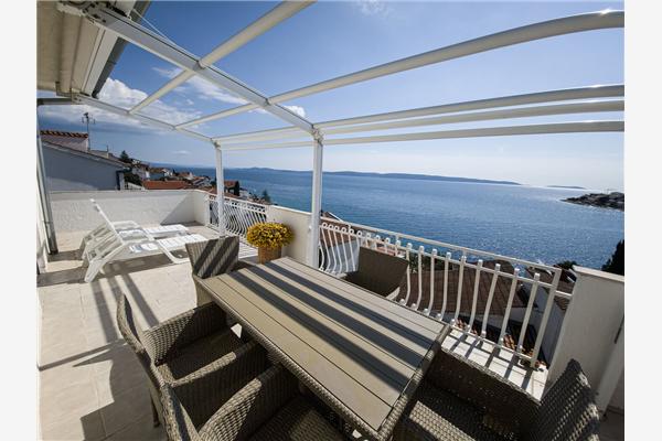 Apartment A1, for 5 persons