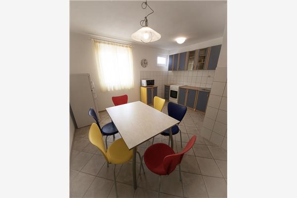 Apartment A1, for 5 persons